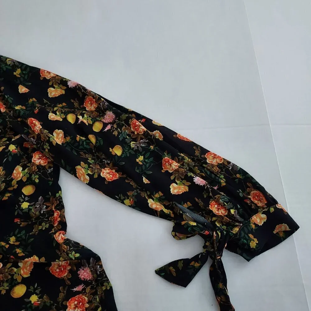 Banana Republic Black Floral Long Sleeve Blouse Size Medium